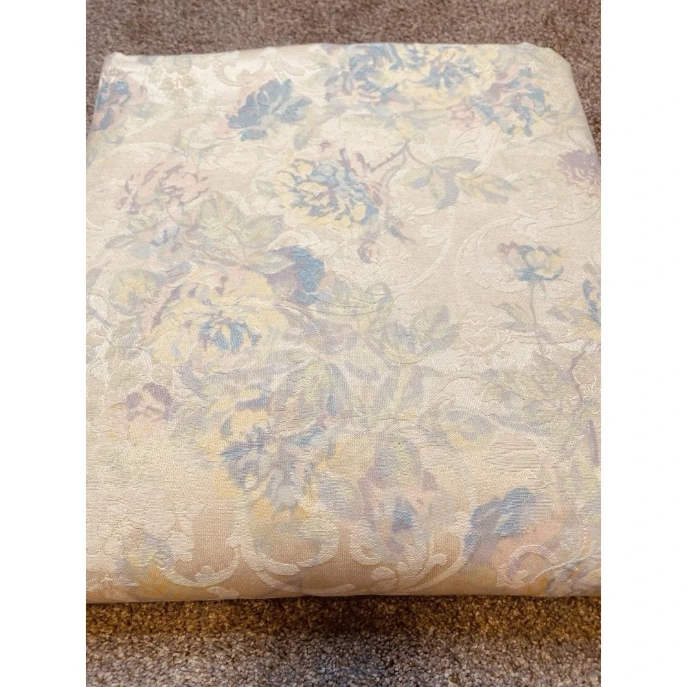 Vintage French Tapestry Jacquard Fabric Pastel Floral 7.4 yrd  Marie Antoinette